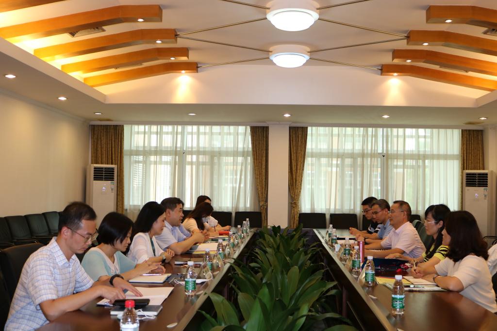 【2021年09月15日】校外调研学先进  拓宽视野求突破